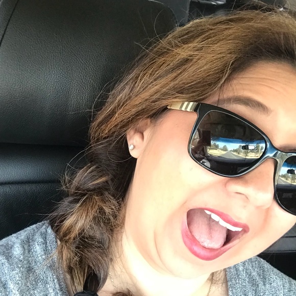 Meet your Posher, Janell - Picture 8 of 8